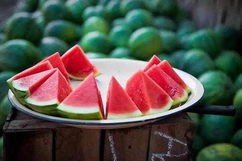 夏吃西瓜冬吃籽瓜,夏享西瓜，冬品籽瓜