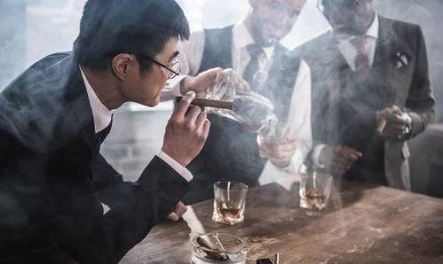 新郎抽烟吃瓜视频,新郎婚礼现场独特瞬间