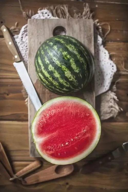 这瓜越吃越大,揭秘膨胀背后的秘密与诱惑  第3张