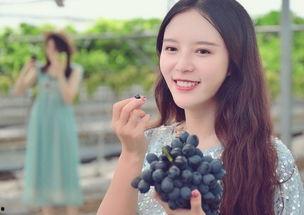 tina小姐姐吃瓜